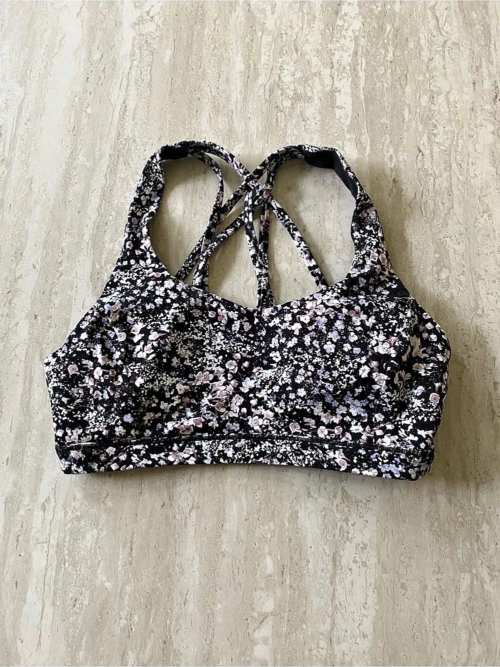 Lululemon Free to Be Wild Bra Floral Sports Bra Size 8 Like New
